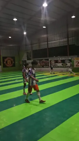 slowmo🤙🏾 #fyp #futsalindonesia #futsalskills #beranda #rndynur 