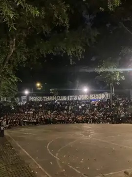 semakin kita rame semakin banyak juga orang yang iri🤫#casual #fridayfootballstreet #persibbandung #curvasud #hooligans #casualstyle #fcc #persib #foryoupage #fyp #casualfootball #footballtogether #hooligans #bandunghooligans #bandung #casuals 