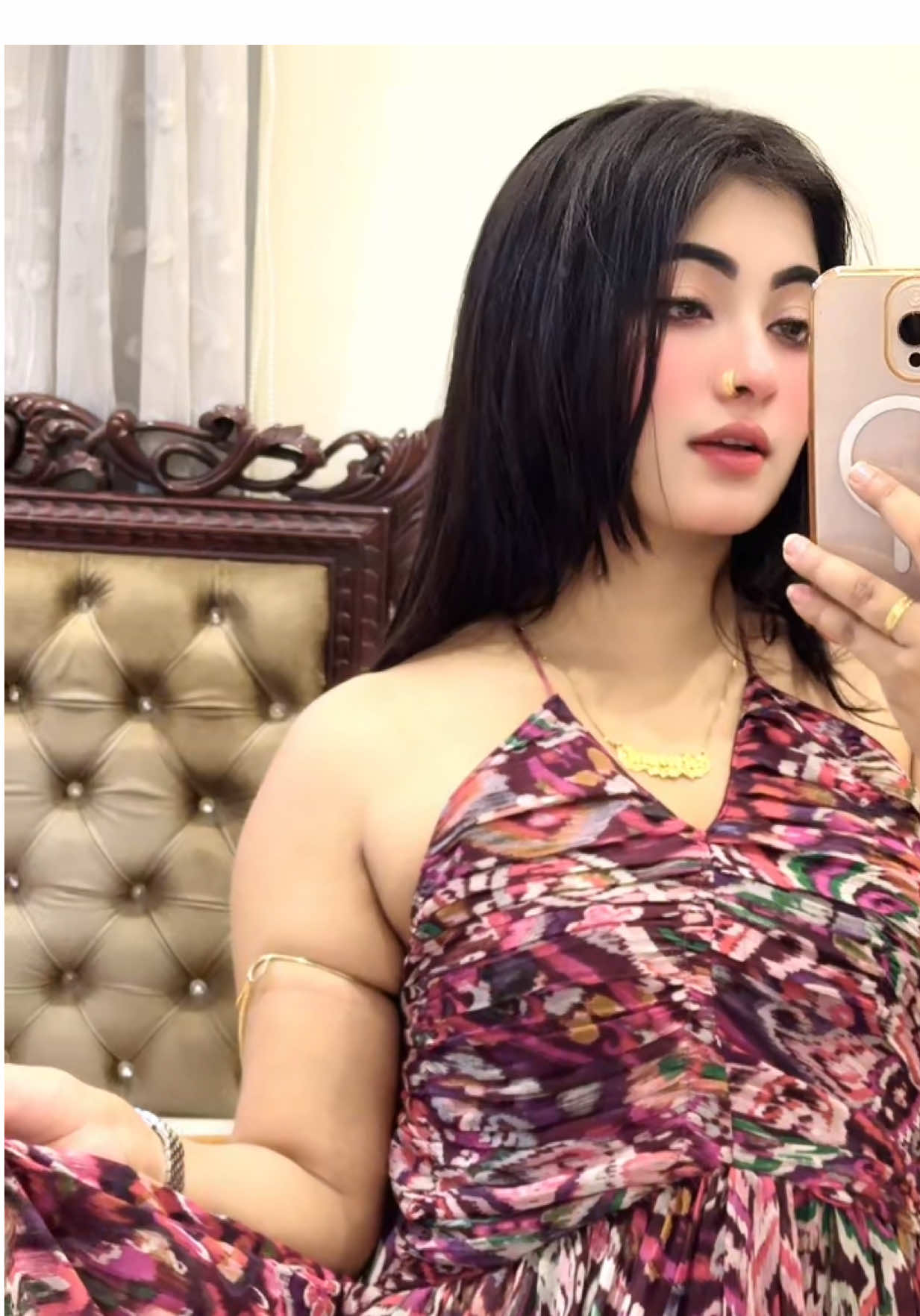Kotha dile o ja na dile o ta…kotha dile o thokay r na dile o thokay… ami kono purush kei trust kori na…ei sob video ami emnite kori…nothing else #elizastella 
