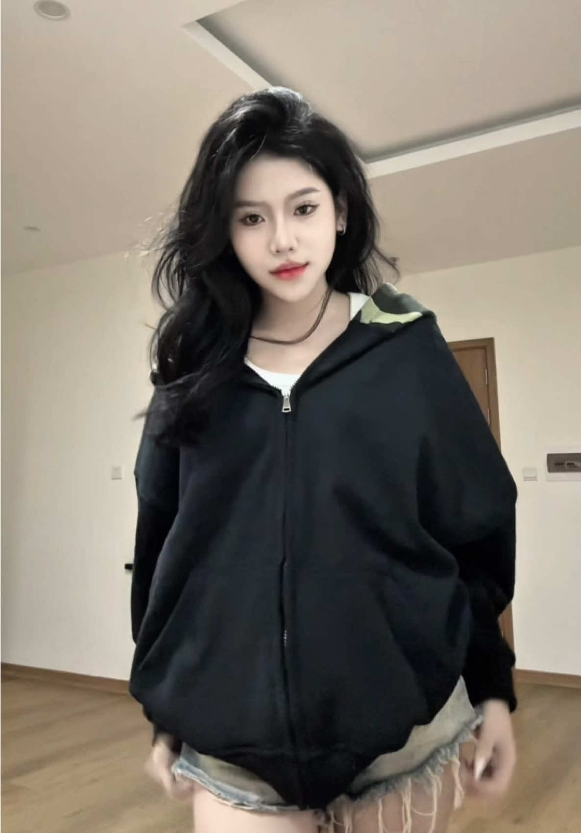 Áo trông chất ha =))                                                           @Haven Studio #HoodieRanRi #Hoodie 