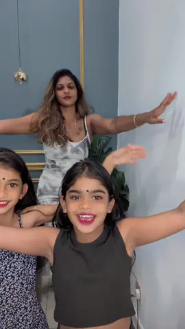 We also try this mother & daughter’s trending Video😆🤣🧿 #viralsikitguysssssss #fypdongggggggggシ #5milionaudition❤️✨️ #ignorenegativityevileye🧿 #new_trendingcha 