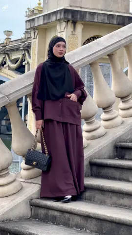 Tunggu dekat tangga ni #prhjb 