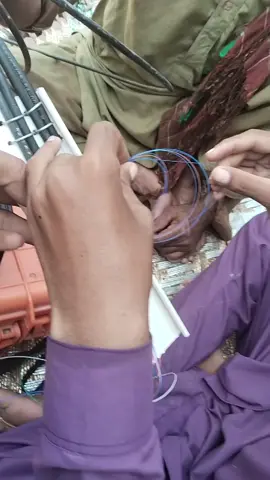 closing fiber wire #ranacableinternet #fiber #cable 