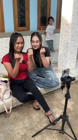 Aw aw @Mirna Kity @Intan Ftr 
