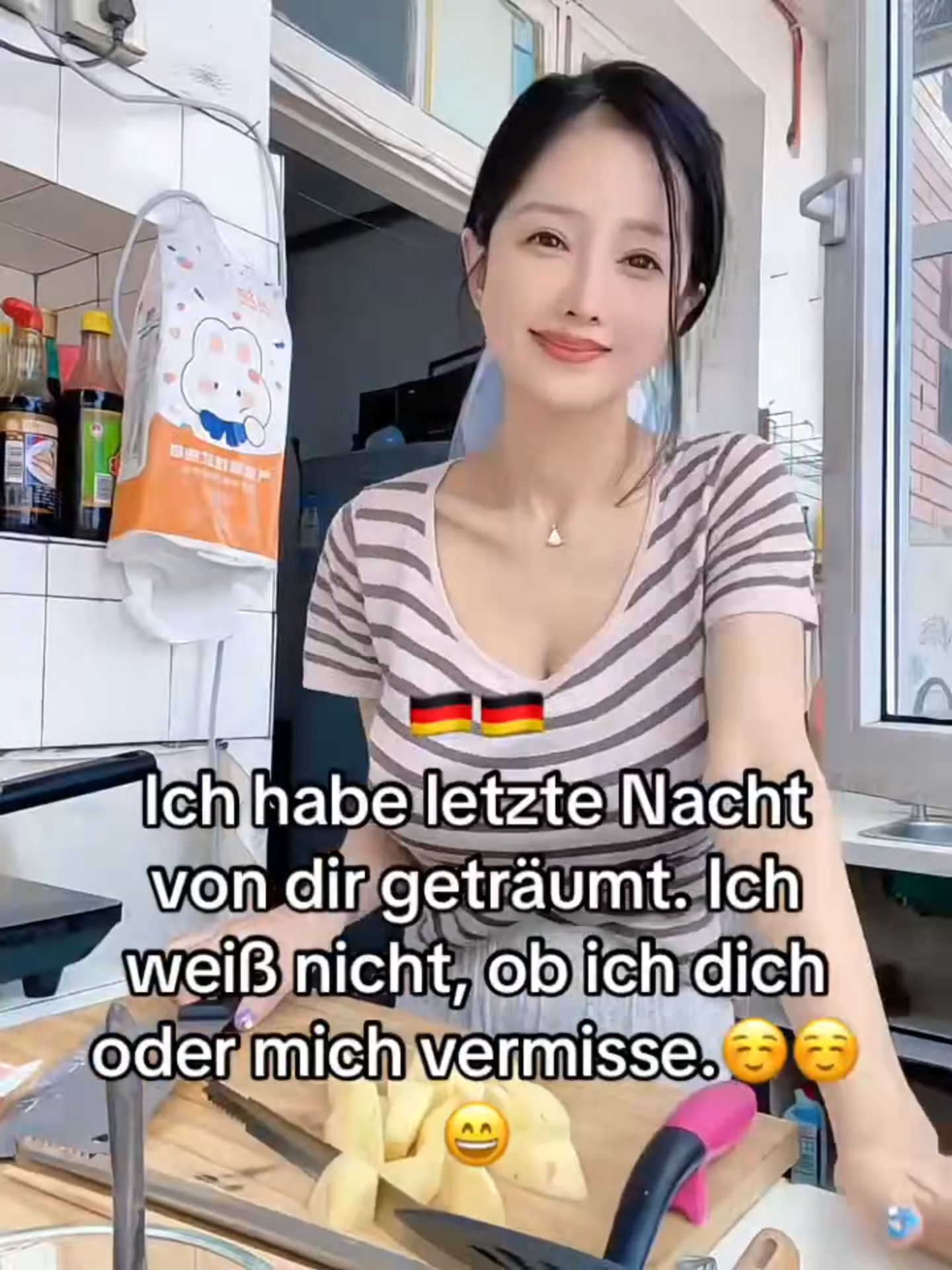 #Deutschland #einsameFrau #geschiedeneFrau #Dating #Schönheit #fürDichempfohlen #beliebt #einsam #hübsch