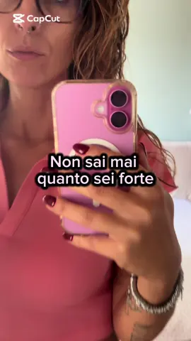 Ogni giorno siamo chiamati a nuove sfide…  l’unica strada che dobbiamo percorrere è in salita!  è difficile…  ma dobbiamo lottare con le unghie e con i denti! #re#resilienzao#forzainterioreo#nonsolomammao#nonsolodonna