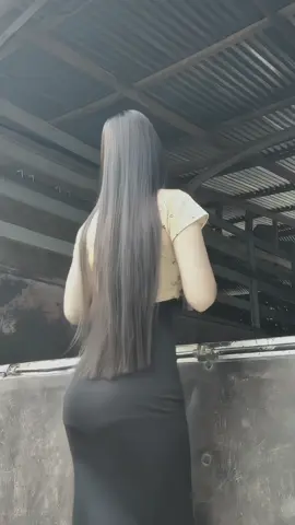 🖤  ကျွန်မ@khitsilk7ဒီတစ်ကောင့်ဘဲသုံးပါတယ်ရှင့်🤗..accတုတွေငါမပြောသေးဘူးနော်ကြည့်နေတယ် 😊