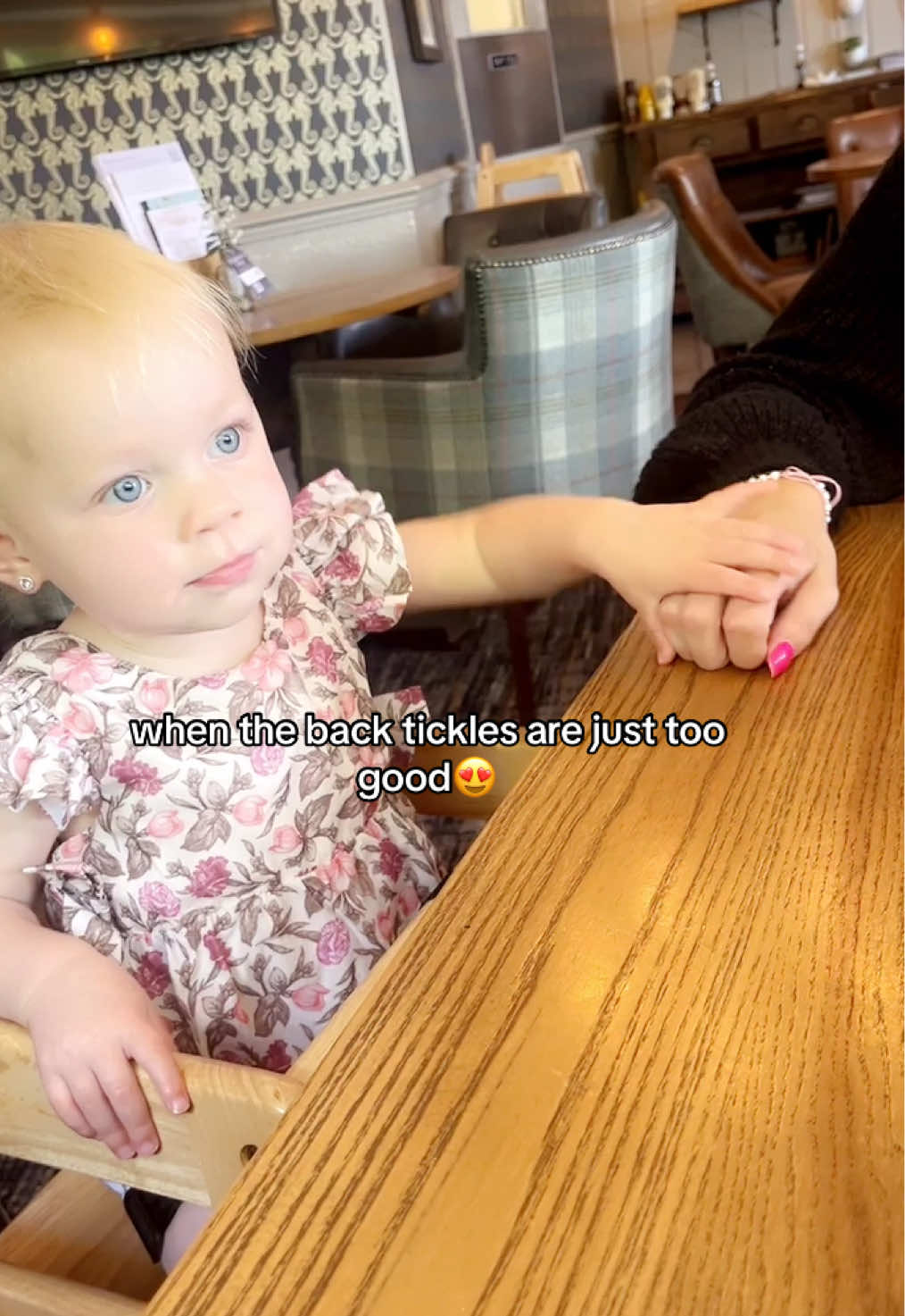 what arabella wants, arabellas gets👶🏼🎀 #fyp #toddler #mumsoftiktok #funny #motherhood 