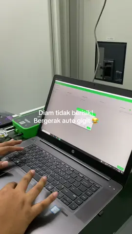 Program control unit MicroLogic  #ptherviteknologiindonesia #hervipanel #tekniklistrik #panellistrik  #electricalwiring #belajarlistrik si#listrikpemula #palekmaker #engineer #electrical  #fypシ #plc #automation  #fyp #wiringpanel #safetylistrik #k3listrik 
