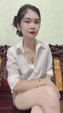 Áo trắng có làm a say nắng k ạ?🤣