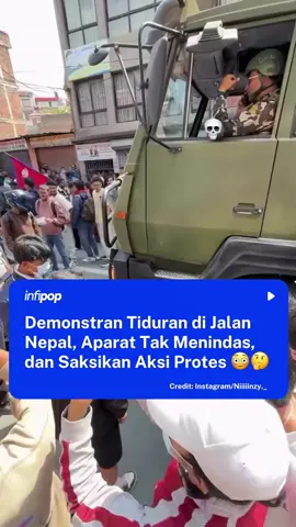 respect buat aparatnya 🙌 #nepal #demo 