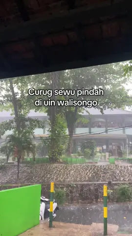 Uin ketika hujan #uinwalisongo #semarang #trend #viraltiktok #fyppppppppppppppppppppppp #xybca #masukberandatiktok #kuliah #hujan #4u 