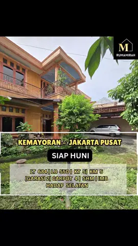 TURUN HARGA Rumah Second Non Komplek Di Kemayoran Jakarta Pusat Luas tanah : 684 m2 Ukuran tanah LxP : 17 (depan), 19 (belakang), 40 (panjang) Bentuk tanah mengantong Luas bangunan : 550m2 Kamar tidur : 5 Kamar mandi : 5 Legalitas : SHM Apakah ada IMB : Ada Status Legalitas : On Hand Listrik : Listrik 3500 Watt Carport : 4 Garasi : 2 Sumber Air : sumur dan PAM Bangunan menghadap : Selatan Bangunan tahun : Na Furnished : Semi Furnished Akses tol terdekat : kemayoran Harga : Rp 11,5 Miliar TURUN MENJADI Rp 9,5 Miliar Nego by Owner Info dan Survey Hubungi Rumamirah 0811 838 2506