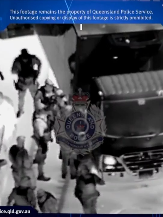 New vision has emerged of the marathon truck chase that stretched from Brisbane to the Fraser Coast. A witness has told 7NEWS he watched as the man took off in the vehicle with its back doors still open. #7NEWS