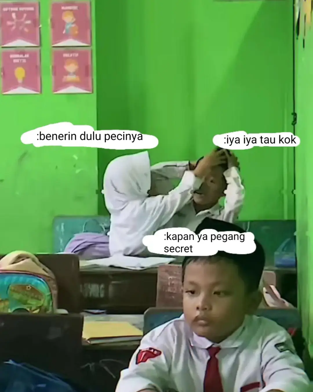 mengagumi seseorang yang sulit digapai adalah perjalanan sunyi yang dipenuhi dengan harapan kecil dan kenyataan pahit. la seperti memandang bintang di langit malam- indah, bercahaya, namun terlalu jauh untuk disentuh. Ada jarak yang membentang, entah itu karena perbedaan status, dunia yang tak sama, atau sekadar kenyataan bahwa kamu dan dia berjalan di dua jalur yang tak pernah bersinggungan. Kamu mengaguminya dalam setiap detail kecil: caranya tersenyum, bagaimana ia berbicara dengan penuh percaya diri, atau mungkin caranya membawa energi positif ke sekelilingnya. Tapi di balik semua kekaguman itu, ada kesadaran bahwa kamu hanya penonton dalam kisahnya. Kamu tahu bahwa tak peduli seberapa keras kamu berusaha, ada dinding tak kasat mata yang memisahkan kalian. Rasanya menyakitkan, namun di saat yang sama, ada kehangatan di dalamnya. Karena meskipun sulit digapai, keberadaannya mampu membuat harimu lebih berwarna. Setiap interaksi kecil, tatapan singkat, atau bahkan sekadar melihatnya dari kejauhan sudah cukup untuk membuat hatimu berdebar dan senyum kecil terukir di wajahmu. Namun, pada akhirnya, kita harus jujur pada diri sendiri-bahwa beberapa hal memang hanya bisa dikagumi, bukan dimiliki. Mengagumi yang sulit digapai bukan berarti menyerah, tetapi tentang memahami batasan dan menerima kenyataan. Kita belajar untuk bersyukur atas perasaan yang pernah hadir, tanpa berharap lebih dari apa yang seharusnya. Karena kadang, cinta yang paling tulus adalah cinta yang tahu kapan harus berhenti mengejar. Dan meskipun namamu tak pernah bersanding dengan namanya, rasa kagum itu akan tetap tinggal, diam-diam, disudut hati paling dalam#goblox #spydersammy 