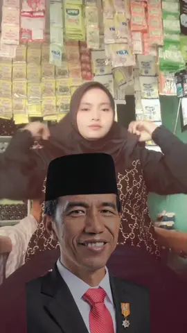 sengaja anak Abah biar tambah panas dingin ngk apa² tukang kayu tapi nyata kerjanya  sedangkan si Abah katanya jenius tapi gelandangan politik 