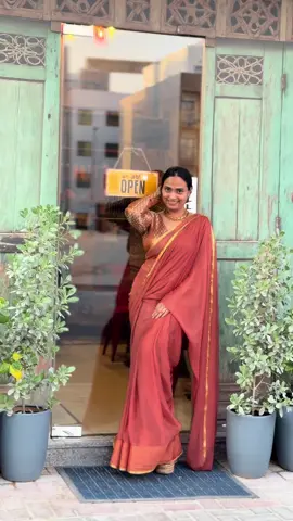 Saree the happiness I carry !! @fana_alkhayt 