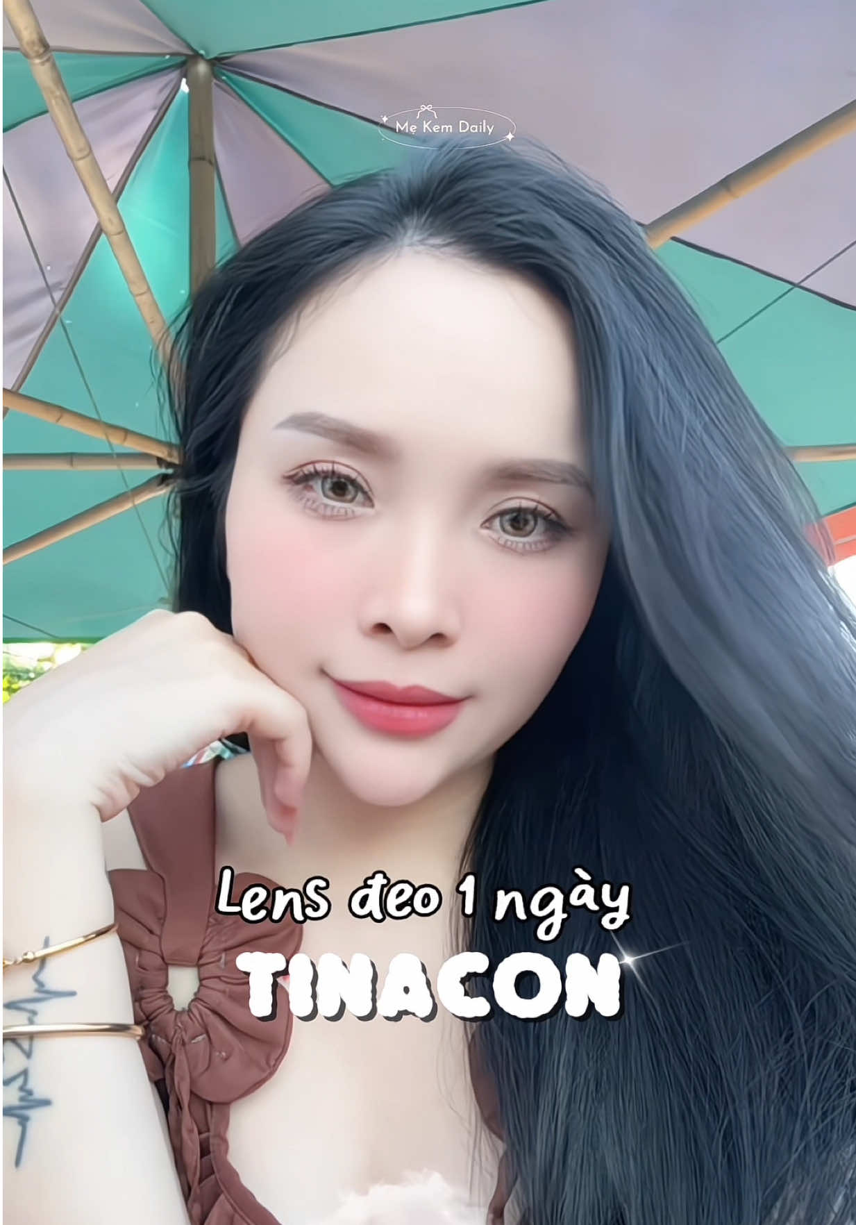 Lens 1 ngày tiện mà nhiều màu đẹp lắm mấy bà 🤭🛒 #mekemdaily #kinhaptrong #tinacon #lens #reviewlamdep 