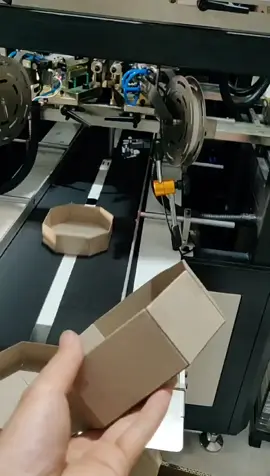 Octagonal Box corner pasting machine #packagingsolutions #packagingorders #rigidboxmachinealgeria #rigidboxmakingmachine #packagingsouthafrica #packingorders #giftboxmachine #cosmeticgiftbox #foilcuttingmachine #rigidboxmachine #perfumeboxmaking #hardboxmachine #boxbubblepressingmachine #ribbonpastingmachine #giftbox #automaticribbonpastingmachine #napkinhotstamping #hotstampingmachine #packagingsolution #cornerpastingmachine #rigidboxcornerpasting