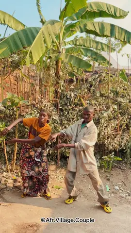 ROMANCE VILLAGE DANCING @KiDi #trending #mood #viral #fyp #ghana 