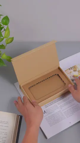 This phone case/phone packaging is incredibly shockproof and drop-resistant! #paperbox #packagingdesign #fyp #giftboxes #custombox #packaging #productphotography #branddesign #packagingideas #shippingbox #customization #smallbatch #phonecase