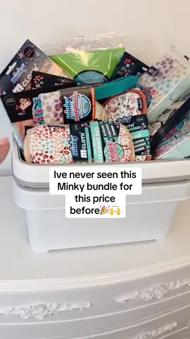 ⚡️This Minky cleaning bundle is selling out FAST! 🧽✨ Don’t miss your chance to grab it before it’s gone 👀 #CleaningTok #Minky #CleanWithMe #HomeHacks #TikTokMadeMeBuyIt