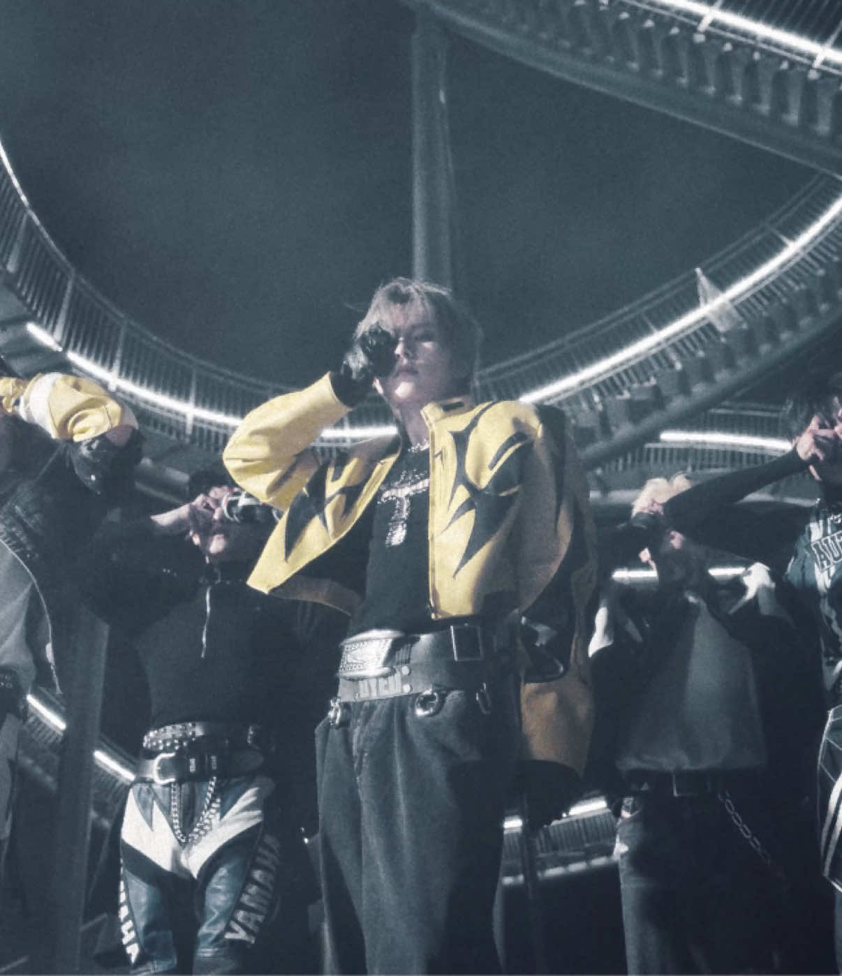AM8IC (엠빅) ‘Escher’ Performance Video Out Now! 🕸️ The 1st EP [LUKOIE] Out Nov 2025. #AM8IC #엠빅 #Escher #LUKOIE  #AM8IC_The_1st_EP