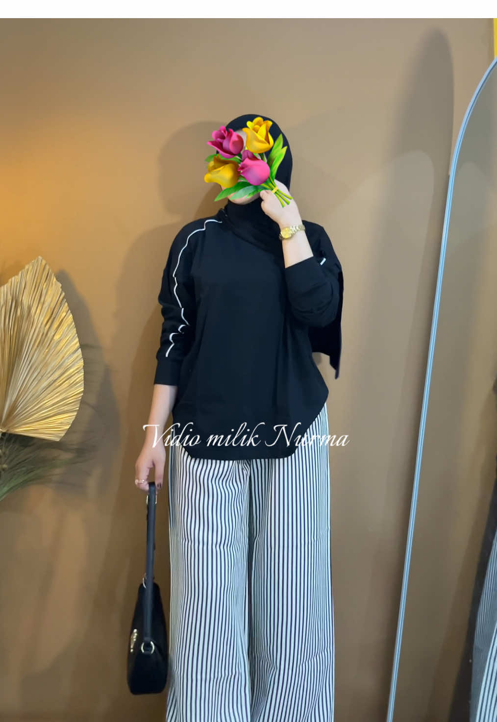 Outfit buat nongkrong sama besty juga masuukk😍#atasanwanita #atasankaos 