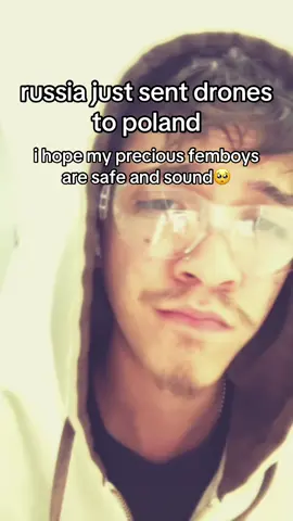 i’m going to save them #russia #poland #femboy #fyp #ww3 