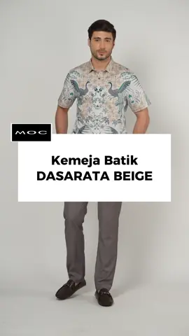 Ini dia kemeja batik DASARATA, dengan kenyamanannya menggunakan katun dobby yang breathable🍃 Check out di keranjang kuning yaa guys🛒 #ootdpria #bajupria #kemejapria #batik #kemejabatik 