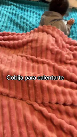 Cobija para calentarte estas noches de frío! ❤️ #cobijas #suave #fleeceblanket 