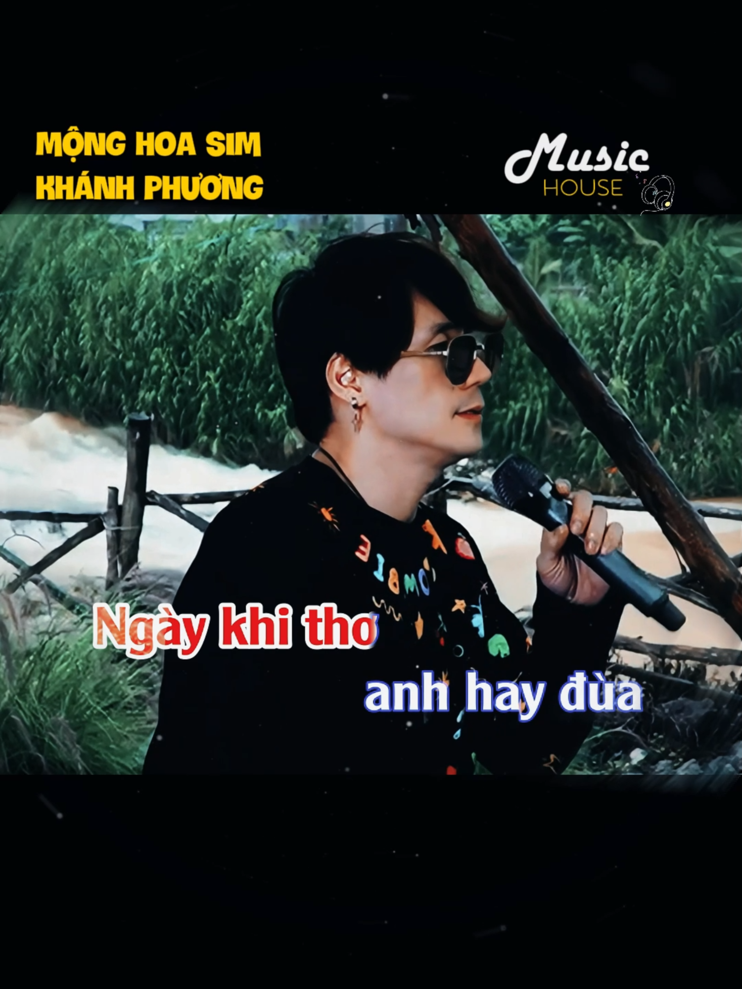 Chuyện hoa sim bên lừng đồi #namviet #nhacvanghaynhat25 #khanhphuong #monghoasim