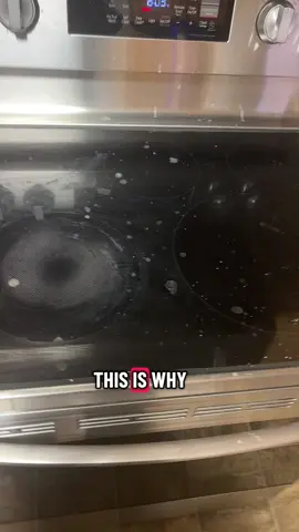Kitchen cleaning hacks!! Skip the waste, save money, and keep your home sparkling ✨ Grab yours today right here on TikTok Shop! Streak-Free Finish – No more smudges on glass, mirrors, or stainless steel. Reusable & Eco-Friendly – Just wash and reuse, no paper towels needed. Super Absorbent Microfiber – Quickly soaks up spills without leaving residue. Multi-Purpose – Perfect for windows, cars, kitchens, bathrooms & more.