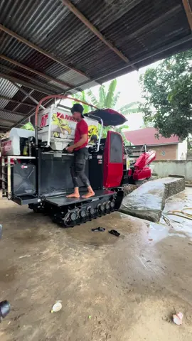 🅿️rapih#alisatani🌾 #yanmar #combainharvester #sulawesi #otopasangki #fyp 