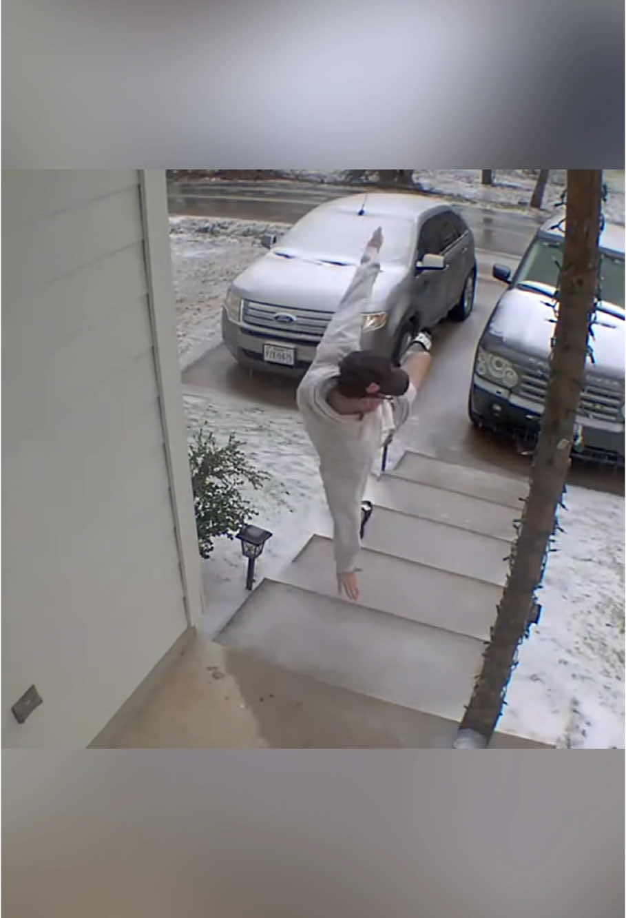 Funny moments under surveillance😂#foryour #funny #funnyvideos #funnymoments #surveillance #fail #tiktok #fyp #failure #ringcamera 