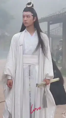 thề.. ngày ấy nhìn BoBo non và xanh quá.... #bjyxszd_博君一肖💚❤️🦁🐰 #xiaozhan #wangyibo #theuntamed #hậutrường 