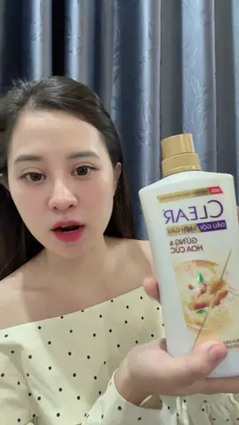 Dầu gội gừng và hoa cúc của nhà Clear dùng thích lắm á #clear #daugoitrigau #susureview 