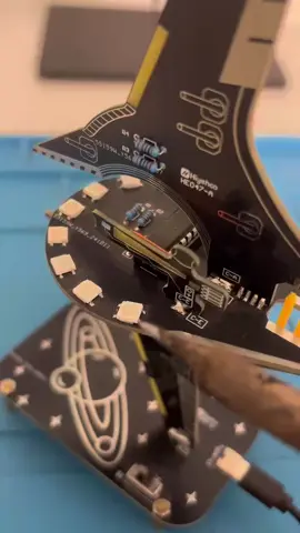 Starship-soldering Projekt und lerne spielerisch Elektronik #diyelektronik #löten #elektronik #diyproject #projekt 