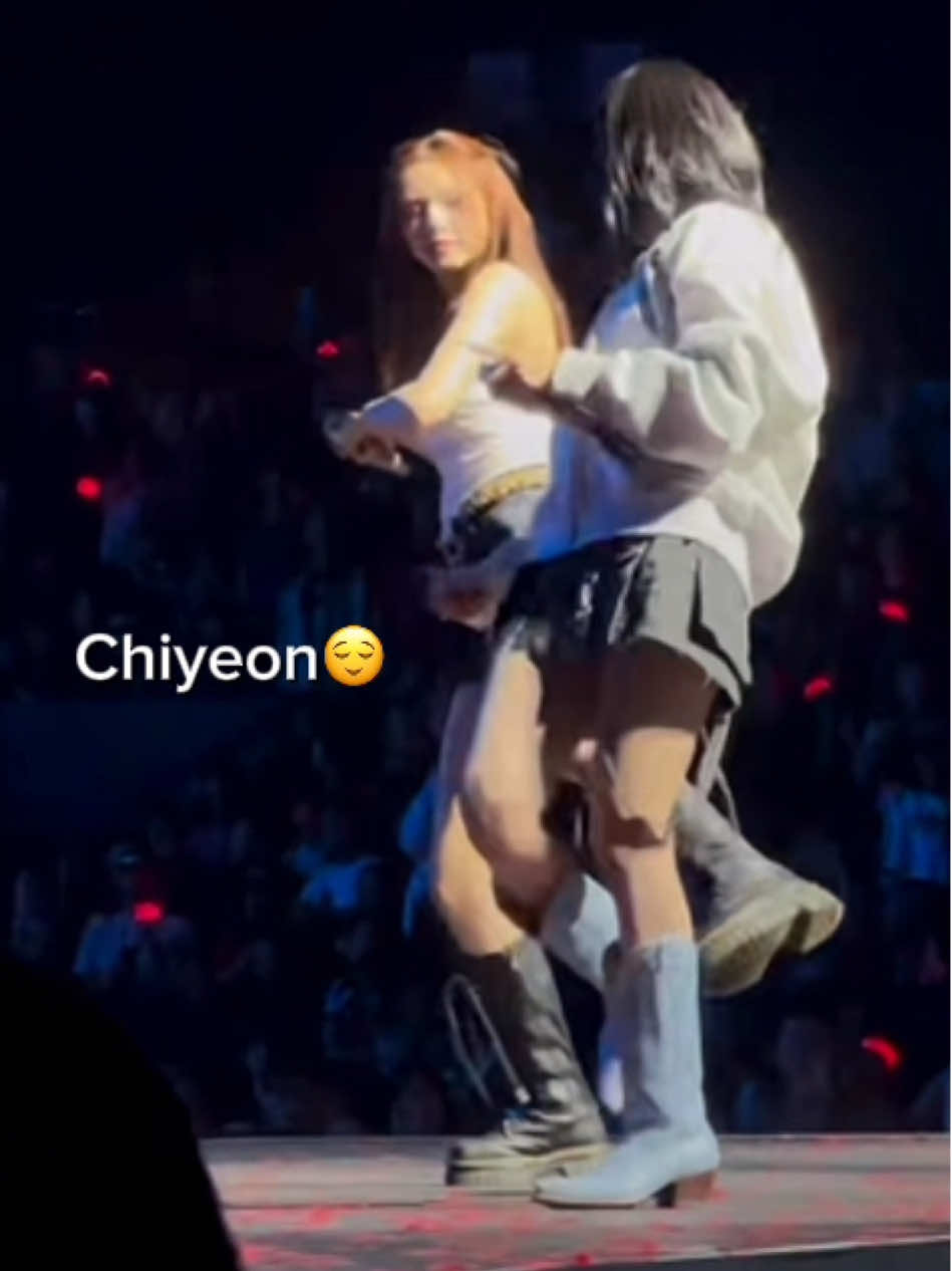 This toddler 😌🤣😅 #chiyeon #chiquita #ahyeon #babymonster #rirachaphondechaphiphat 