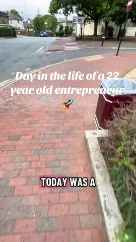 Day in the life of a 22 year old entrepreneur 🚀🔥 #entrepreneur #startupjourney 