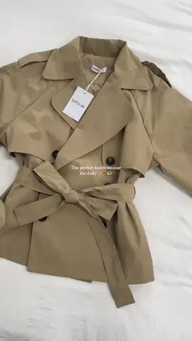 #katchme #fall #daily #outfitinspo #coat 