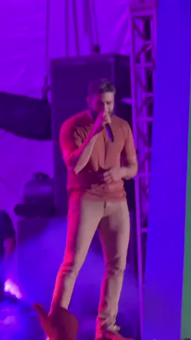 De trás pra frente ❤️🎼#henriqueejuliano😍 #henriqueejulianooficial #LIVEIncentiveProgram #LIVEwithlowfollowers #PaidPartnership 