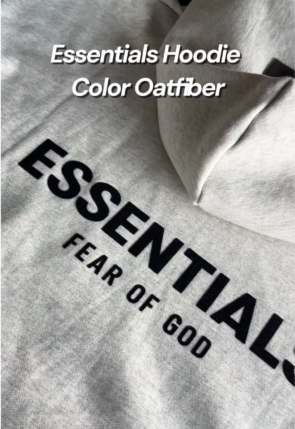 หน้าวหนาวนี้ต้องมีฮู้ดดี้สักตัวแล้วว 😍❄️ #essentials #เสื้อผ้าแฟชั่น #เสื้อessentials #เทรนด์วันนี้ #hoodies #เสื้อฮู้ด 