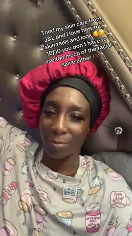 @J&L Naturals I tried your product for my skin today and I must say 10/10 I love how my skin looks and feel 🤞🏾🫶🏾 HIGHLY RECOMMEND  .!! I also have on the deodorant and the tinted lip balm highly recommend smells so good #foryoupage #saiidimples😌 #contentcreator #fypシ゚viral 
