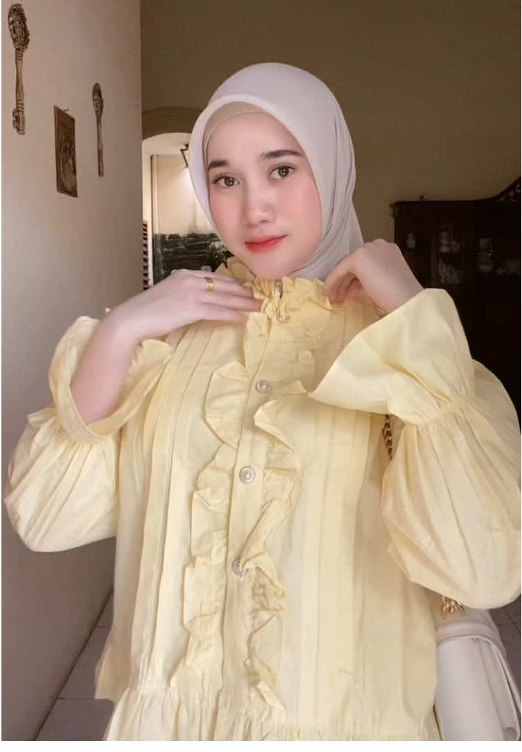 cakep bgtt onesetnya🌻💛 #oneset #onesetoutfit #OOTD #rekomendasioutfit #fy 