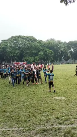 সরকারি সাদত কলেজে আন্ত বিভাগ ফুটবল খেলার সমাজকর্ম ডিপার্টমেন্ট ইতিহাস বিভাগকে হারিয়ে সেমিফাইনালে চলে গেল