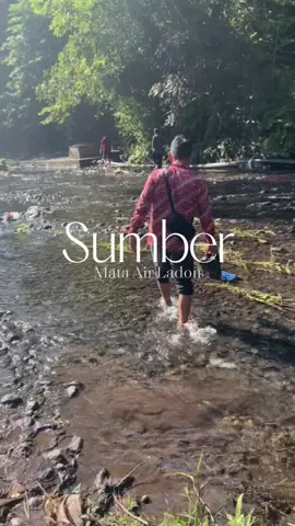 Manusia manusia kuat untuk kita