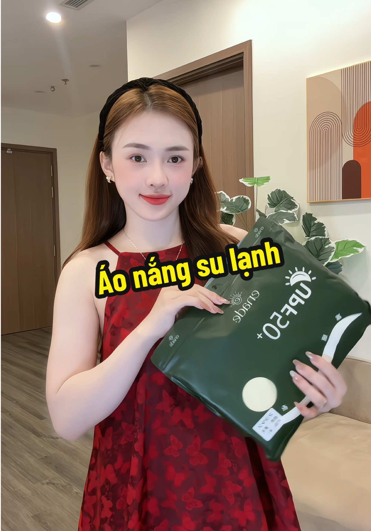 Ko biết phải khen gì nữa rồi kaak, mặc quá sướng lun ạ 
