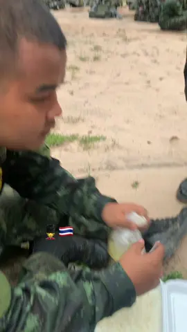 คุ้มแล้วที่ได้รับใช้ชาติ💪🥰#ทหารชายแดนไทยกัมพูชา #ทหารราบ💂‍♂️🇹🇭 #ฟีดดดดดดดดดดดดดดดดดดดดดดดดดดด 