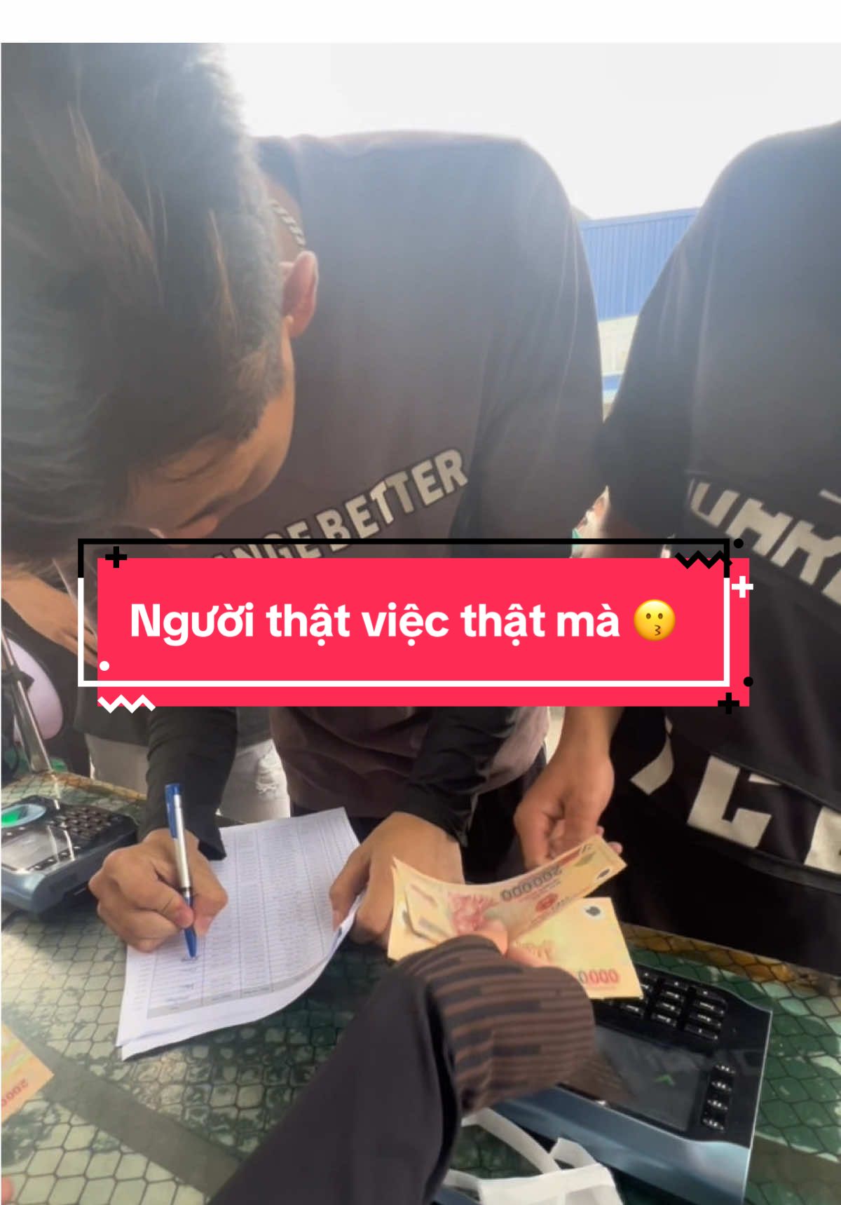 Đi Bắc Blinhhh khôngg bé có lương ngày nè 😗❤️❤️❤️ #behangtuyendungbacninh #fyp #sponsored #vieclamtot #vieclamluongcao 